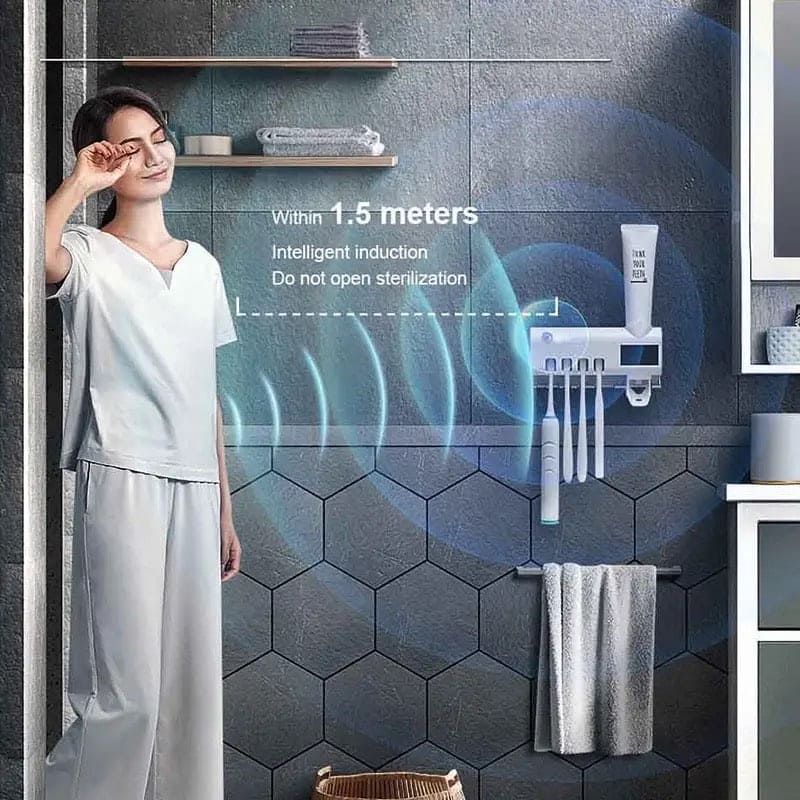 Toothpaste Dispenser With Uv (random Color)