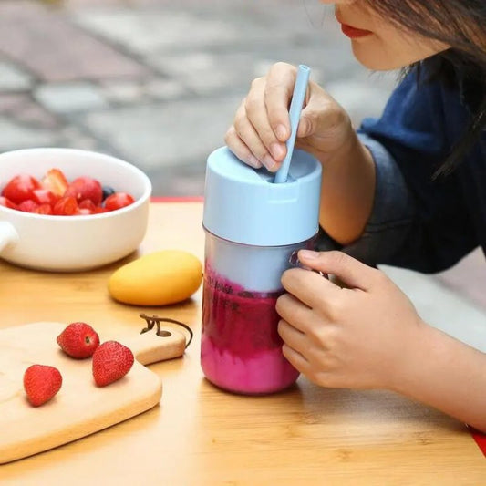 Portable Mug Juicer Blender - With Straw