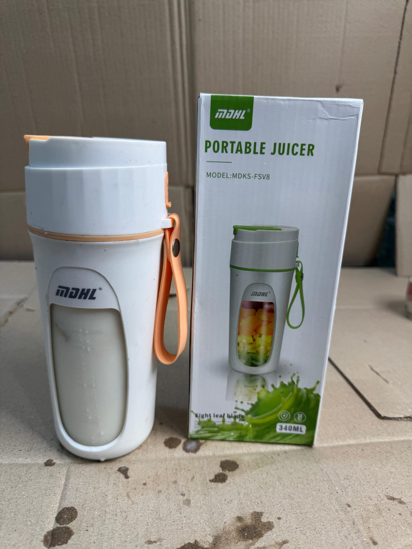 Usb Rechargeable Juicer Blender - 8 Blades - 350 Ml (random color)